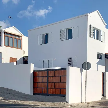 Trumar Vila Tías
